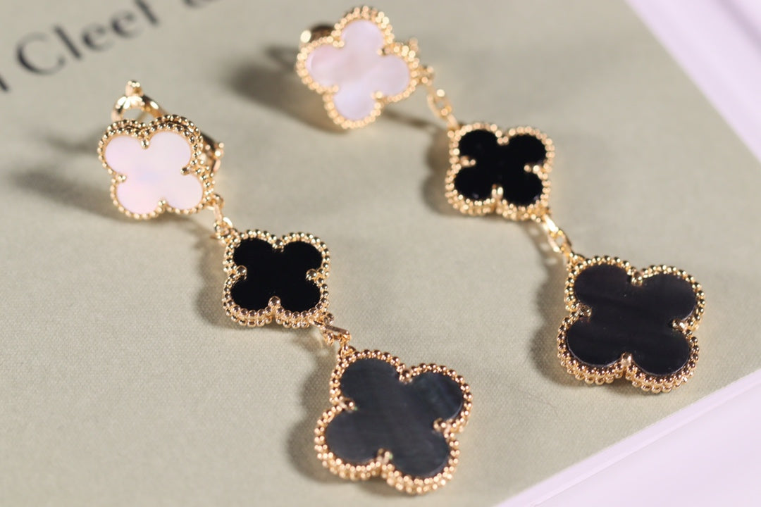 [BloomBling]CLOVER EARRINGS GOLD ONYX MOP 3 MOTIF