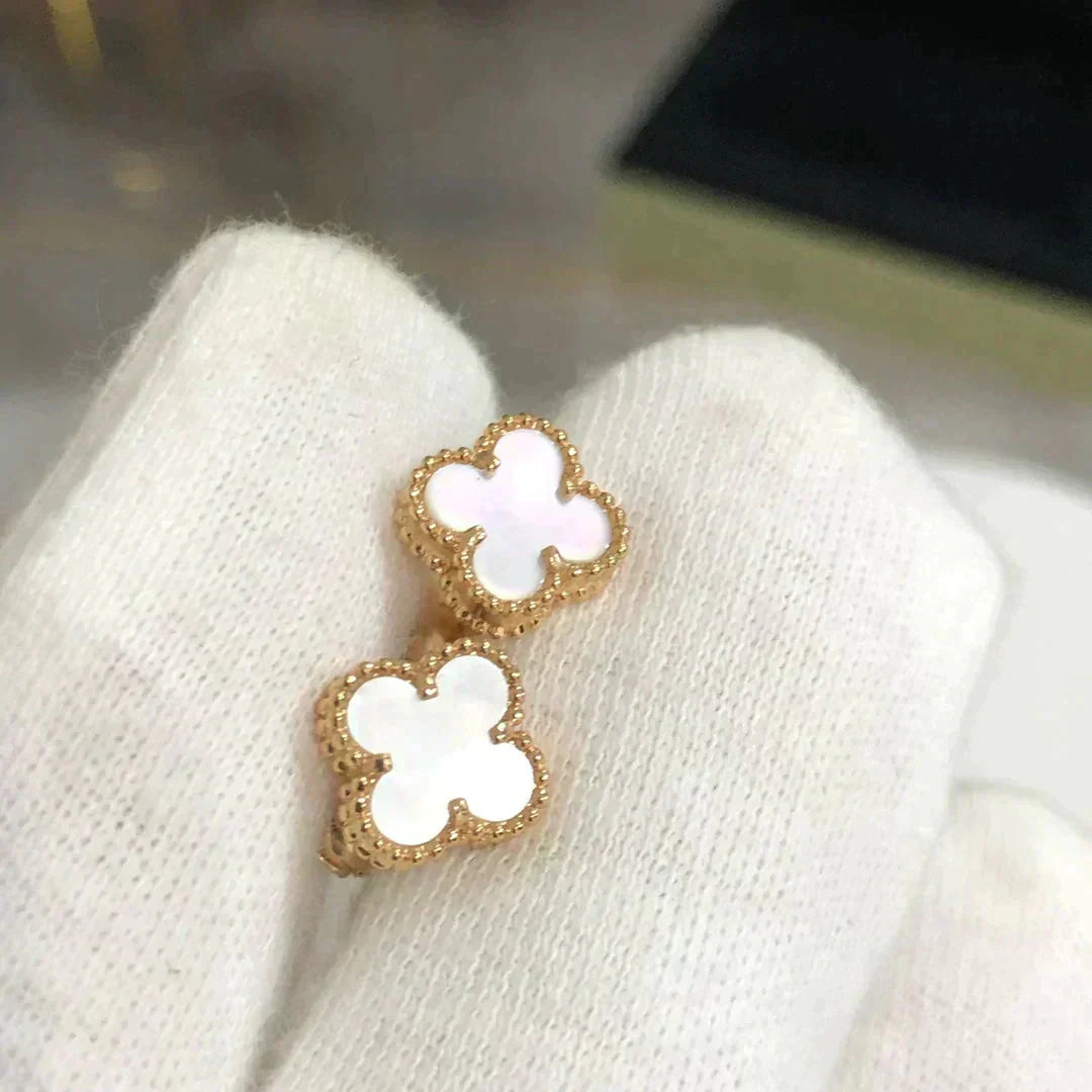 [BloomBling]CLOVER MINI 9.5MM WHITE MOP EARRINGS
