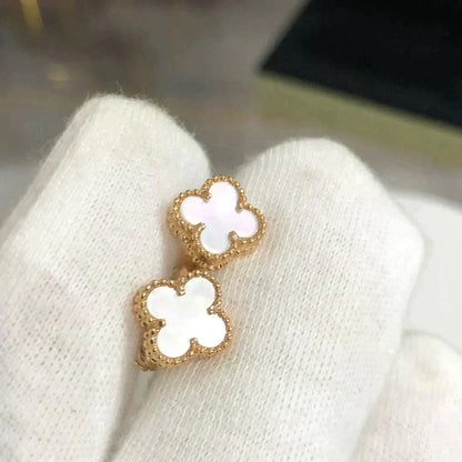 [BloomBling]CLOVER MINI 9.5MM WHITE MOP EARRINGS