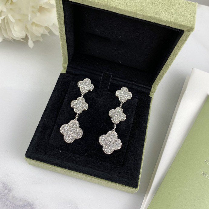 [BloomBling]CLOVER 3 MOTIF DIAMOND SILVER DROP EARRINGS