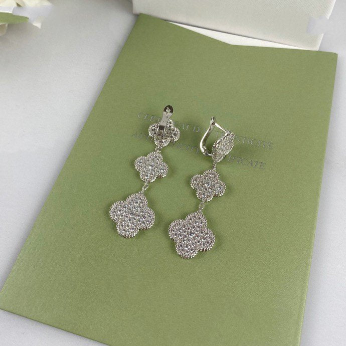 [BloomBling]CLOVER 3 MOTIF DIAMOND SILVER DROP EARRINGS