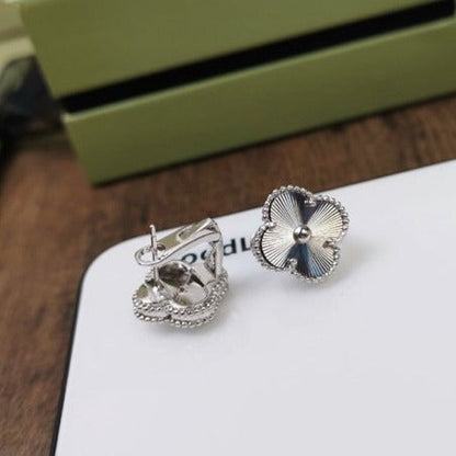 [BloomBling]CLOVER MEDIUM STUD EARRINGS