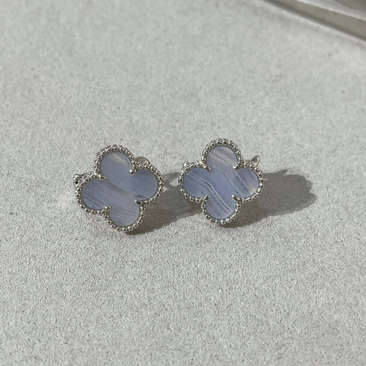 [BloomBling]CLOVER CHALCEDONY SILVER STUD EARRINGS