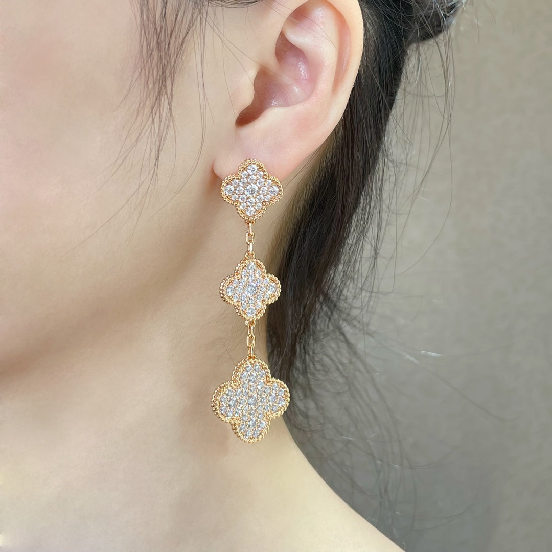 [BloomBling]CLOVER 3 MOTIFS DIAMOND PAVED ROSE GOLD EARRINGS