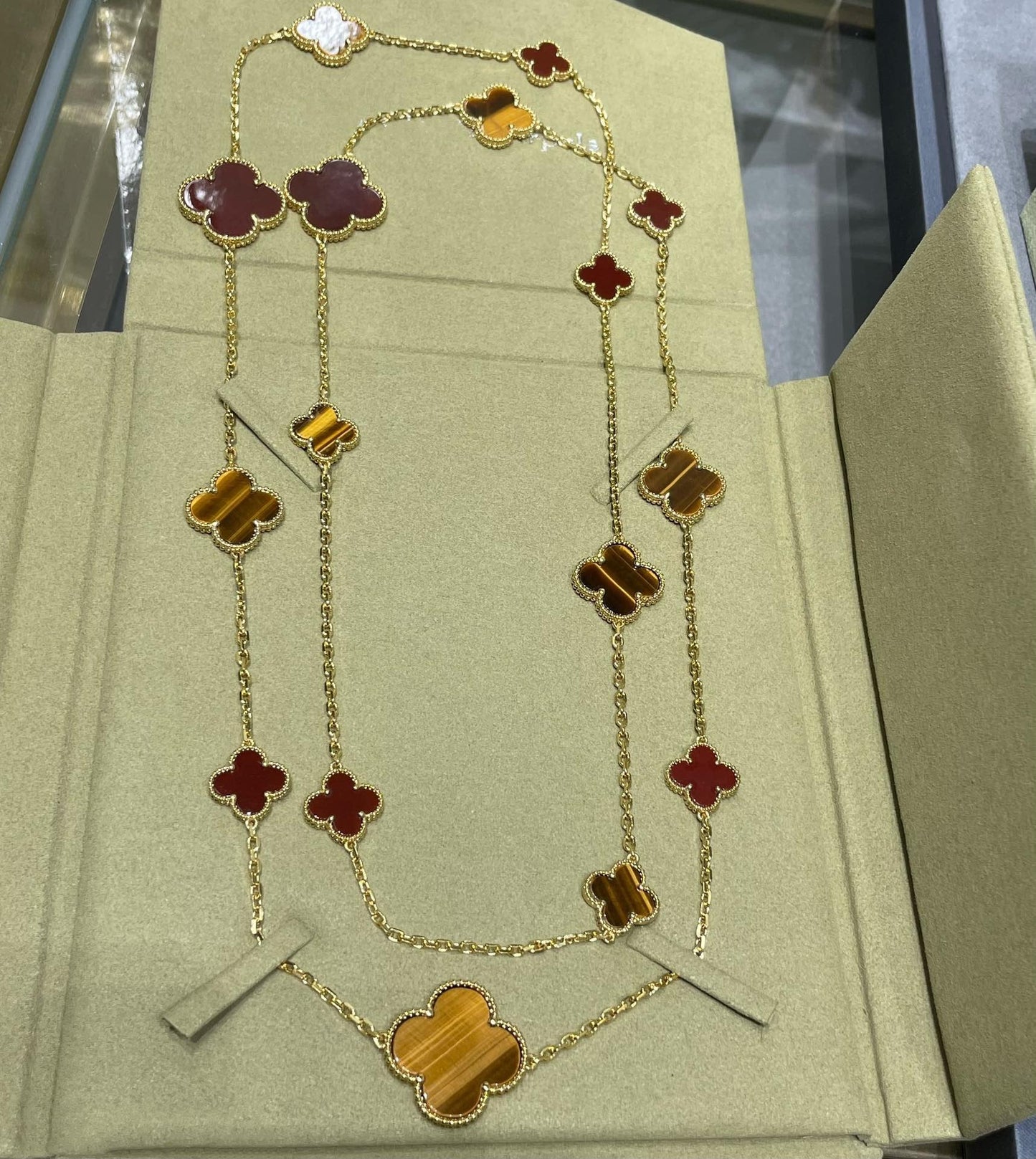 [BloomBling]CLOVER 16 MOTIF CARNELIAN TIGER EYE ROSE GOLD NECKLACE