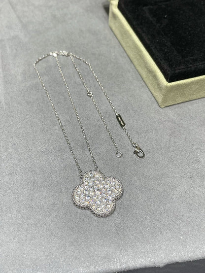 [BloomBling]CLOVER 25MM LARGE PENDANT DIAMOND PAVED SILVER NECKLACE