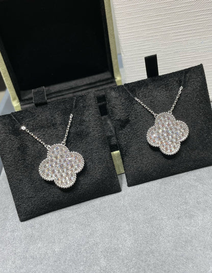 [BloomBling]CLOVER 25MM LARGE PENDANT DIAMOND PAVED SILVER NECKLACE
