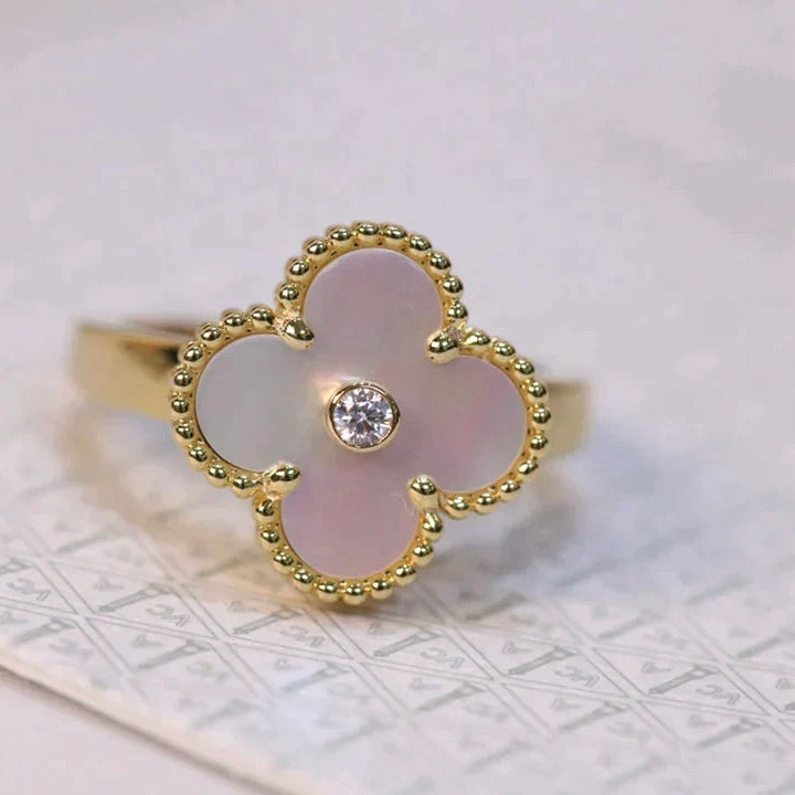 [BloomBling]CLOVER PINK MOP RING GOLD DIAMOND