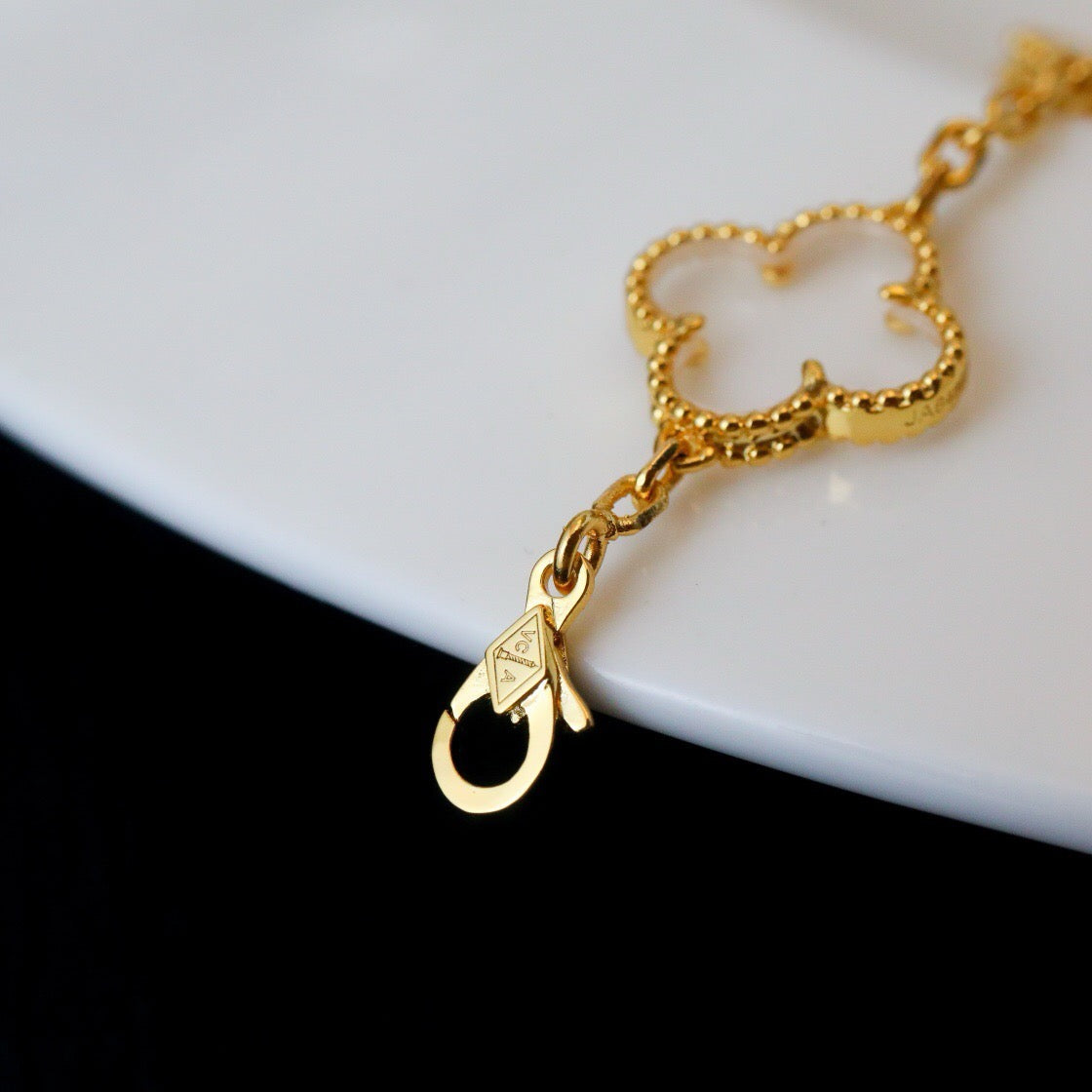 [BloomBling]CLOVER 5 MOTIF ROCK CRYSTAL PINK GOLD BRACELET