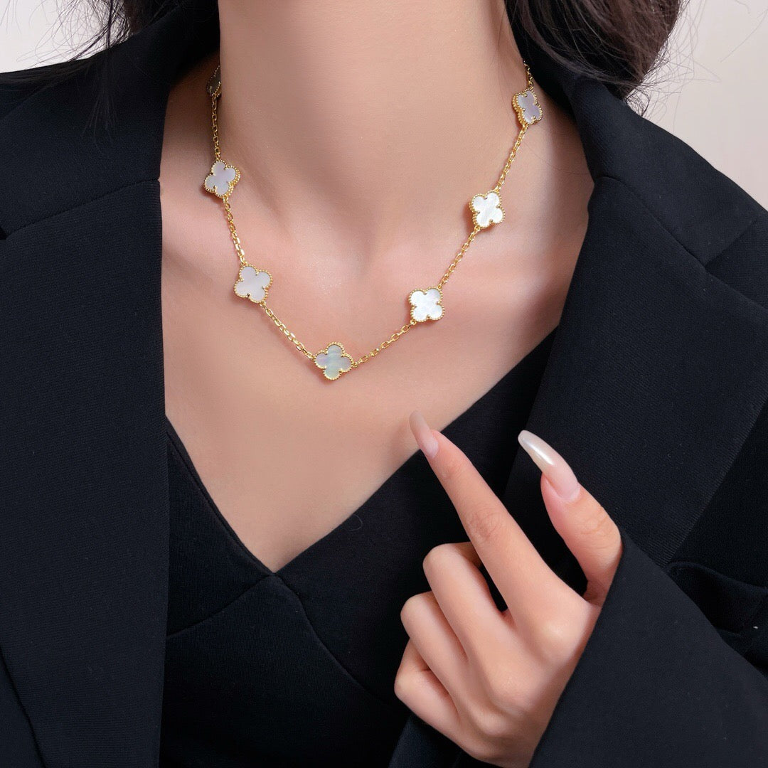 [BloomBling]CLOVER 10 MOTIFS WHITE MOTHER OF PEARL NECKLACE