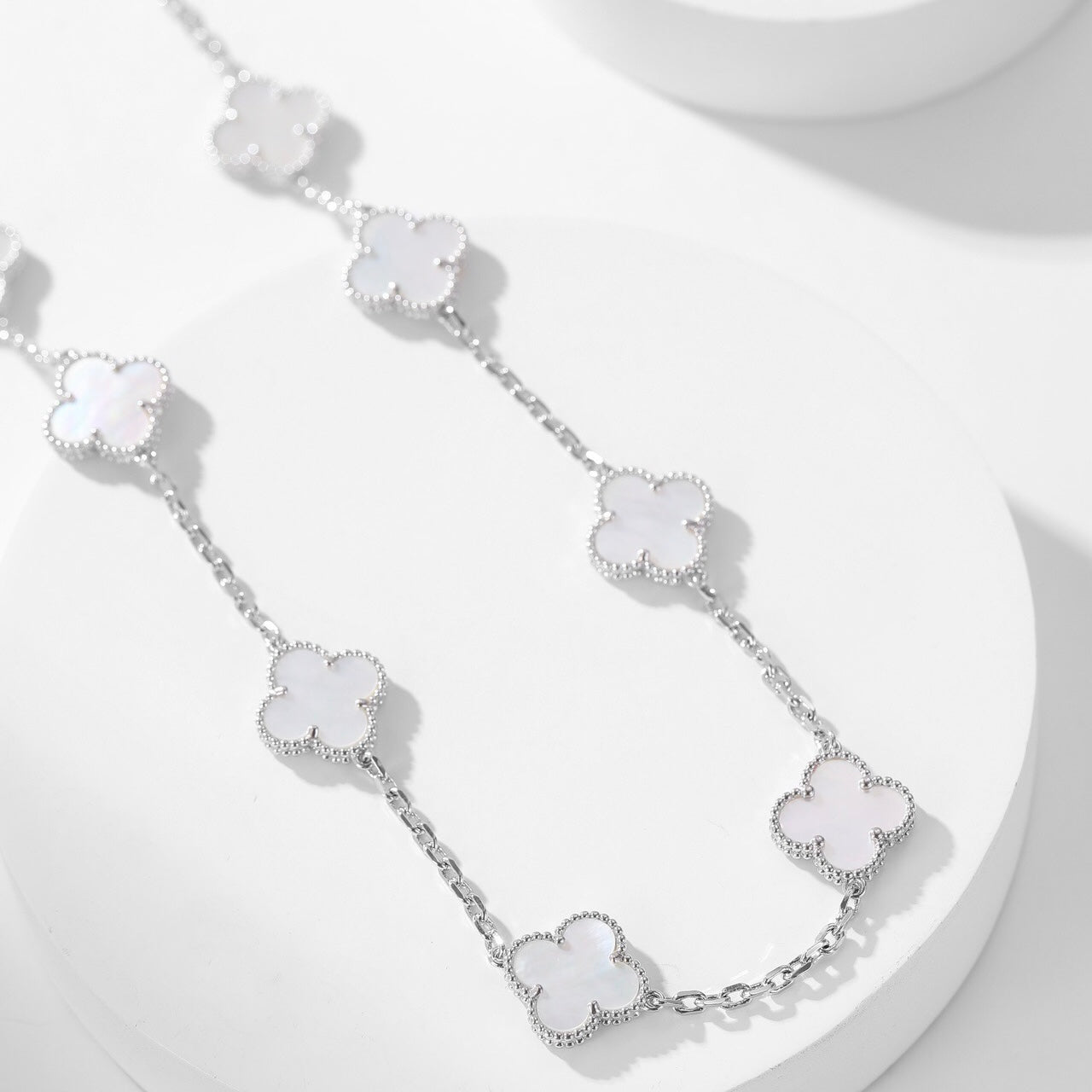 [BloomBling]CLOVER 10 MOTIFS WHITE MOTHER OF PEARL NECKLACE