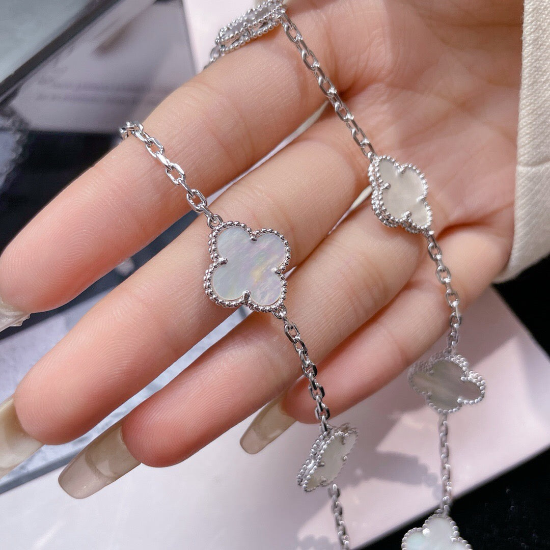 [BloomBling]CLOVER 10 MOTIFS WHITE MOTHER OF PEARL NECKLACE