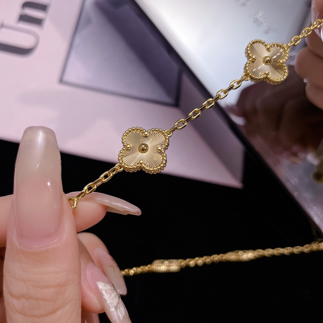 [BloomBling]CLOVER 10 MOTIFS LASER NECKLACE