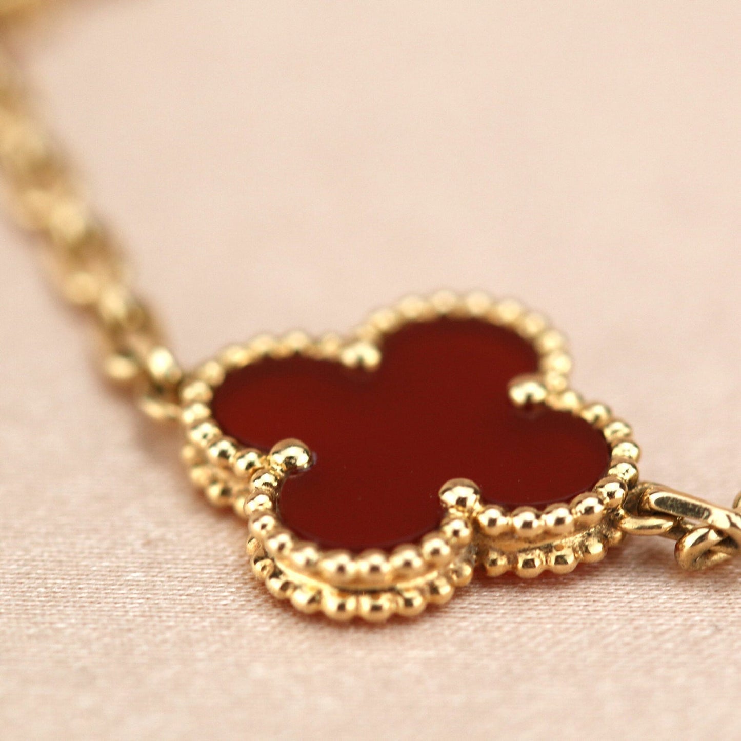 [BloomBling]CLOVER 5 MOTIFS RED AGATE  BRACELET