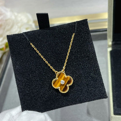 [BloomBling]CLOVER 15MM DIAMOND AND YELLOW TIGER'S EYE AGATE necklace