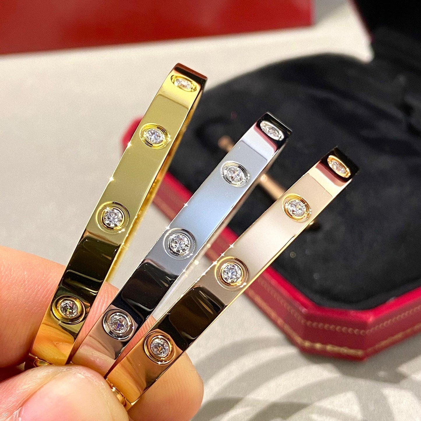 [BloomBling]LOVE BRACELET 6.1MM 10 DIAMONDS