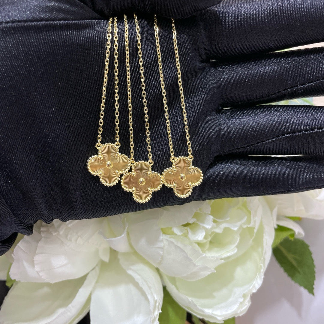[BloomBling]CLOVER 15MM LASER NECKLACE
