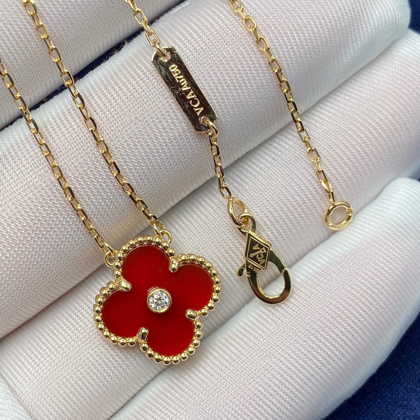 [BloomBling]CLOVER 15MM DIAMOND CARNELIAN NECKLACE