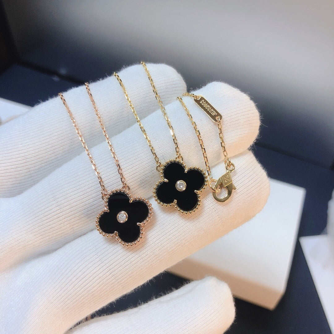 [BloomBling]CLOVER 15MM DIAMOND ONYX NECKLACE