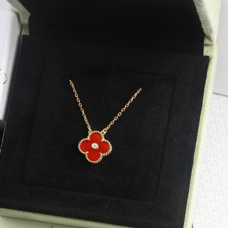 [BloomBling]CLOVER 15MM DIAMOND CARNELIAN NECKLACE
