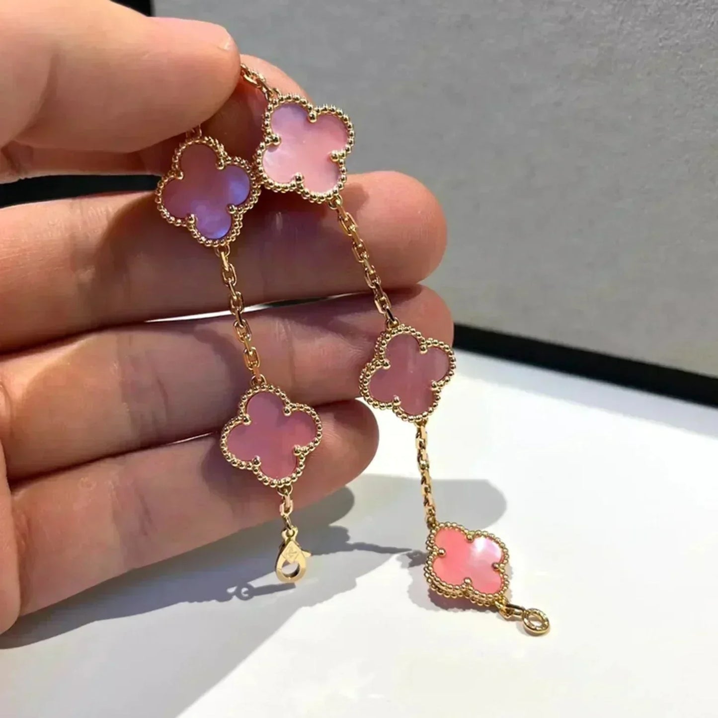 [BloomBling]CLOVER 5 PINK MOP BRACELET