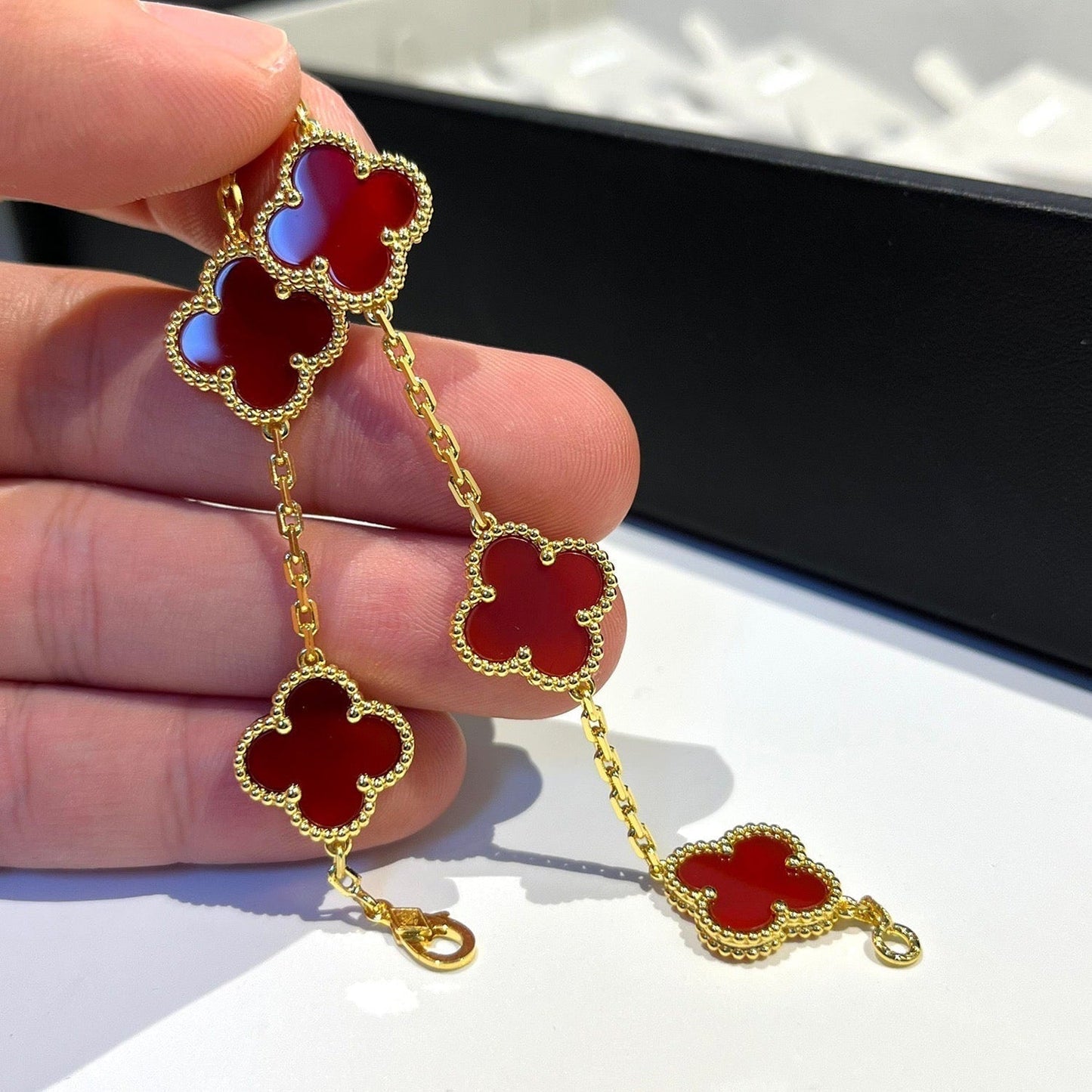 [BloomBling]CLOVER 5 MOTIFS RED AGATE  BRACELET