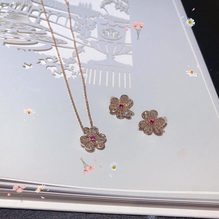 [BloomBling]FRIVOLE ROSE GOLD FLOWER DIAMOND NECKLACE