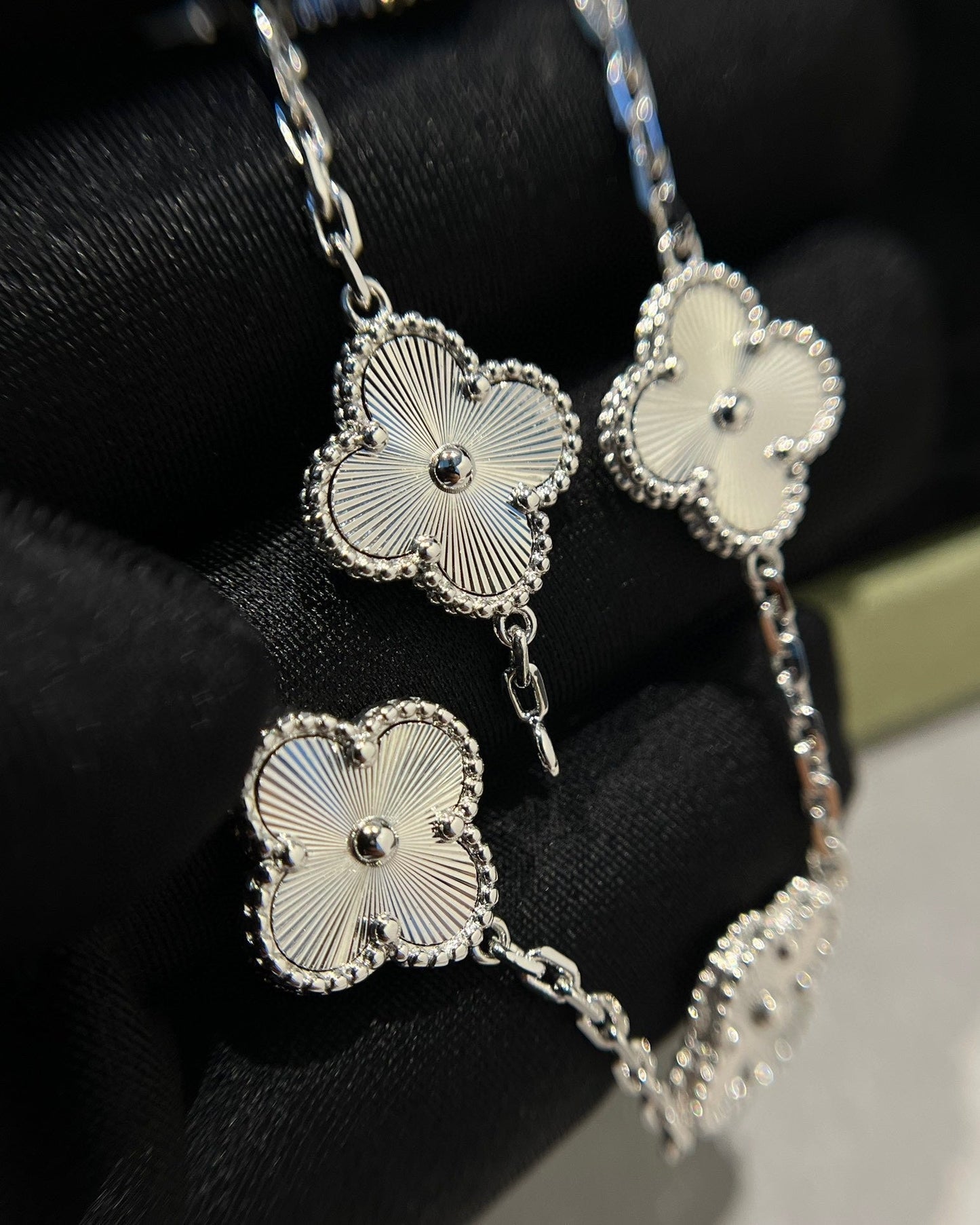 [BloomBling]CLOVER SILVER 5 MOTIFS BRACELET