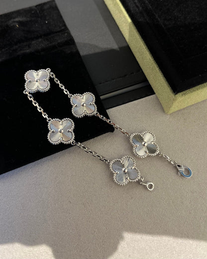[BloomBling]CLOVER SILVER 5 MOTIFS BRACELET